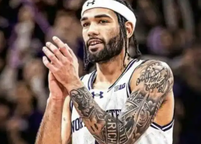 新疆男篮注册丹尼尔·布伊迎战山东 对抗不足成