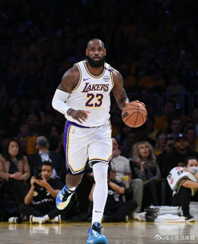 库里重塑篮球格局 与杜兰特的历史地位对比分析