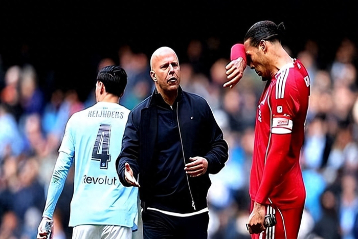 利物浦惨败曼城后赫顿呼吁保持耐心 避免换帅清